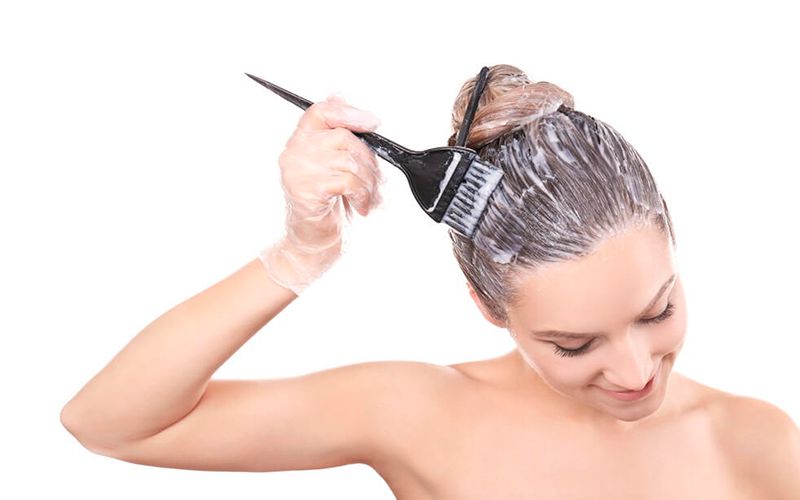 thuốc nhuộm tóc đen tại nhà